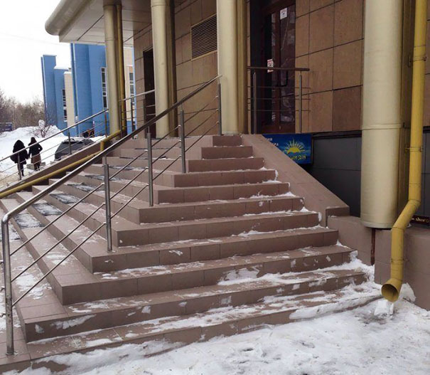 I peggiori fail degli architetti, erano sicuramente ubriachi quando hanno fatto i disegni Quotes