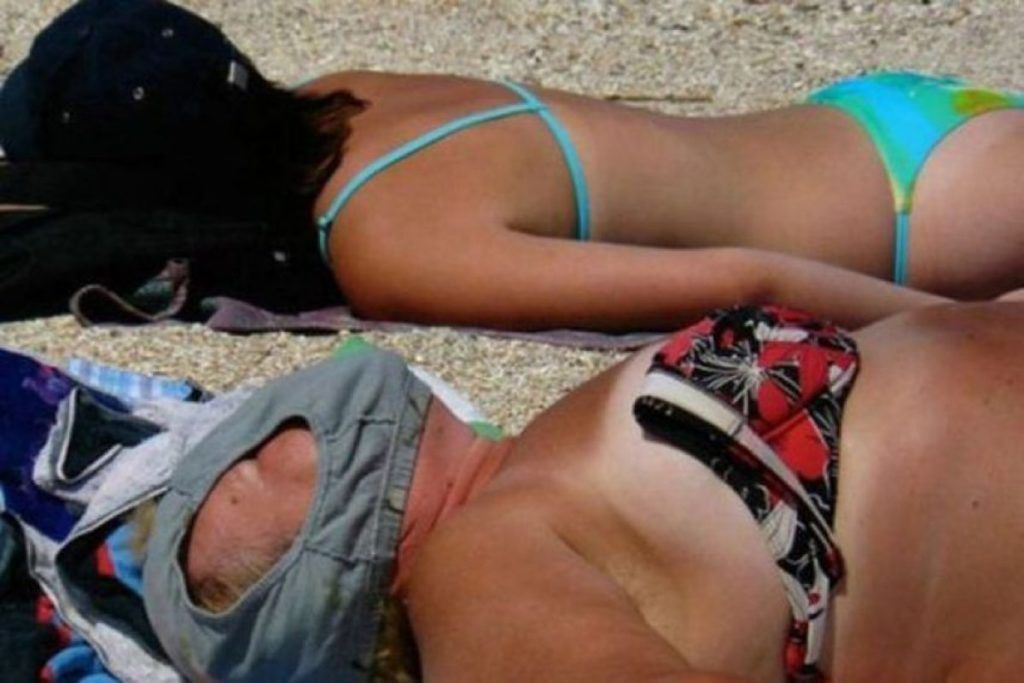 Queste foto imbarazzanti in spiaggia che sono stati catturati al momento giusto Quotes   