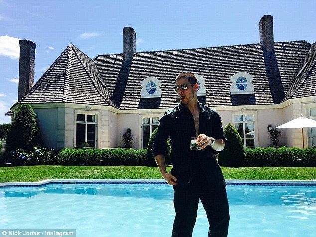 Vivete come una celebrity in un Airbnb di lusso! Quotes