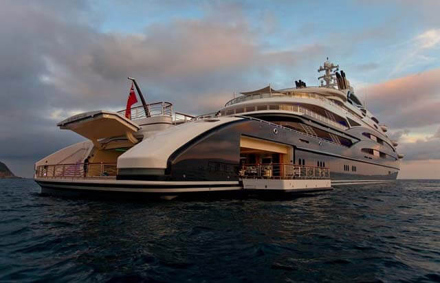 I più incredibili jet e yacht privati delle star Quotes   