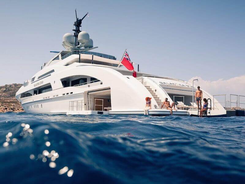 I più incredibili jet e yacht privati delle star Quotes   